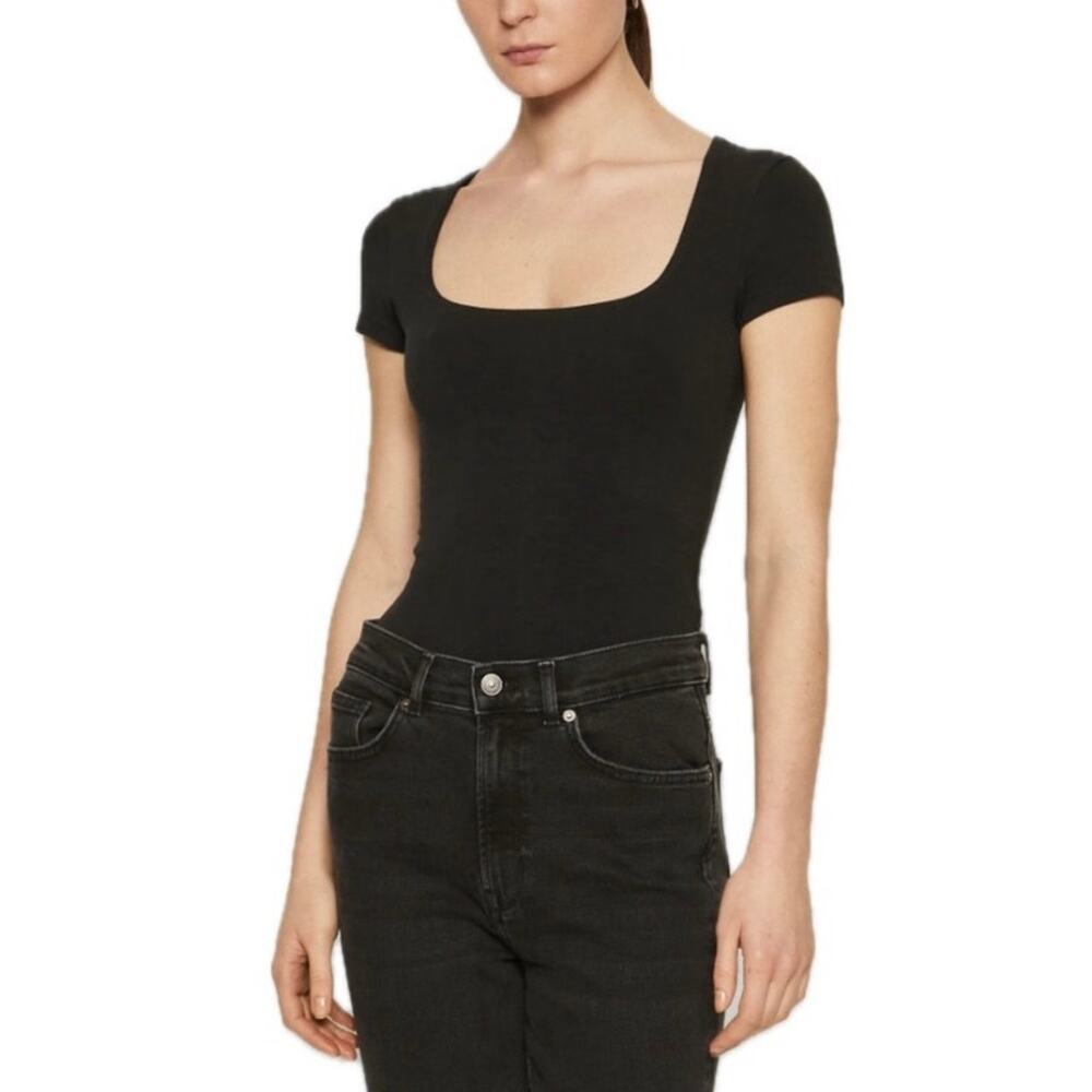 ABERCROMBIE Ribbed Knit Short Sleeve Bodysuit Size M Black Portrait Square Neck‎